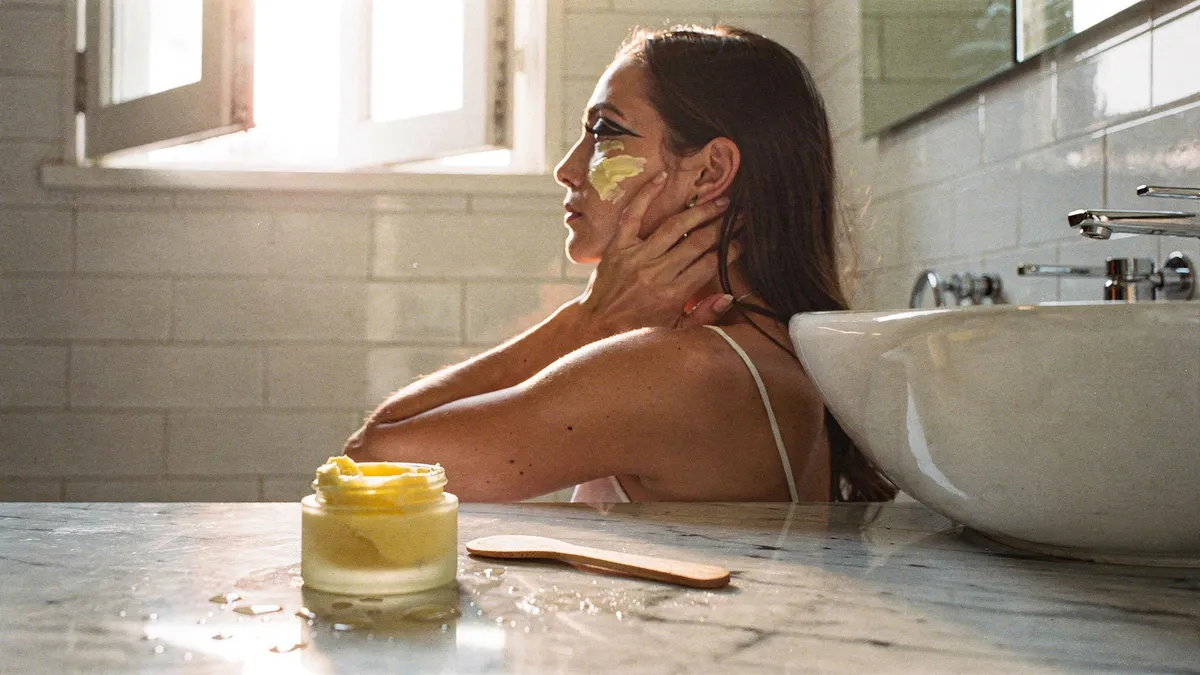 A Guide To Facial Cleansing Balms for Makeup Removal